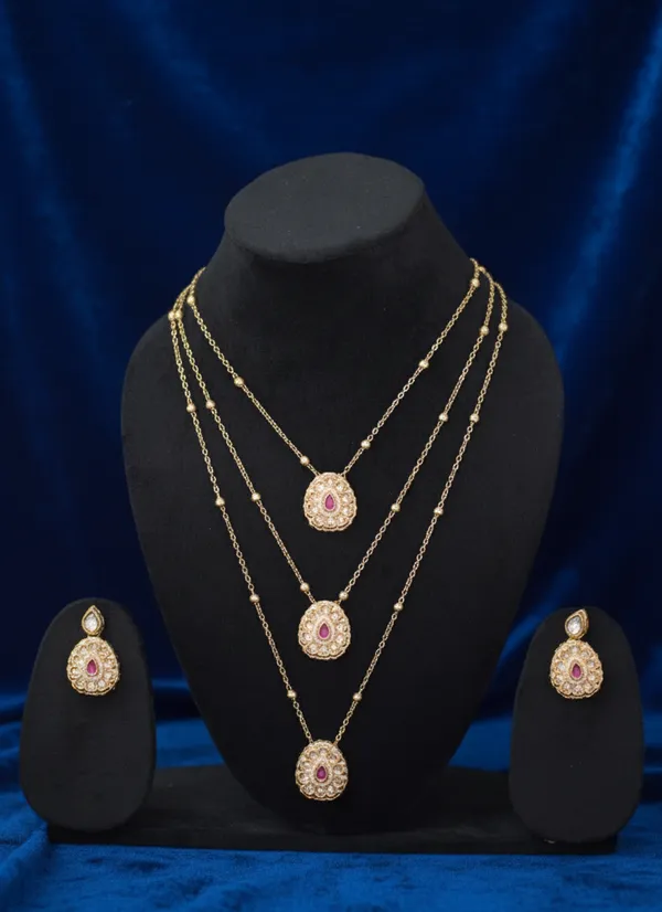 Gold_Brass_Necklace_Set_For_Women